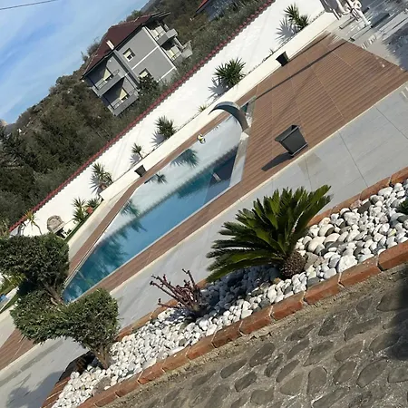 فيلة Vini Luxury